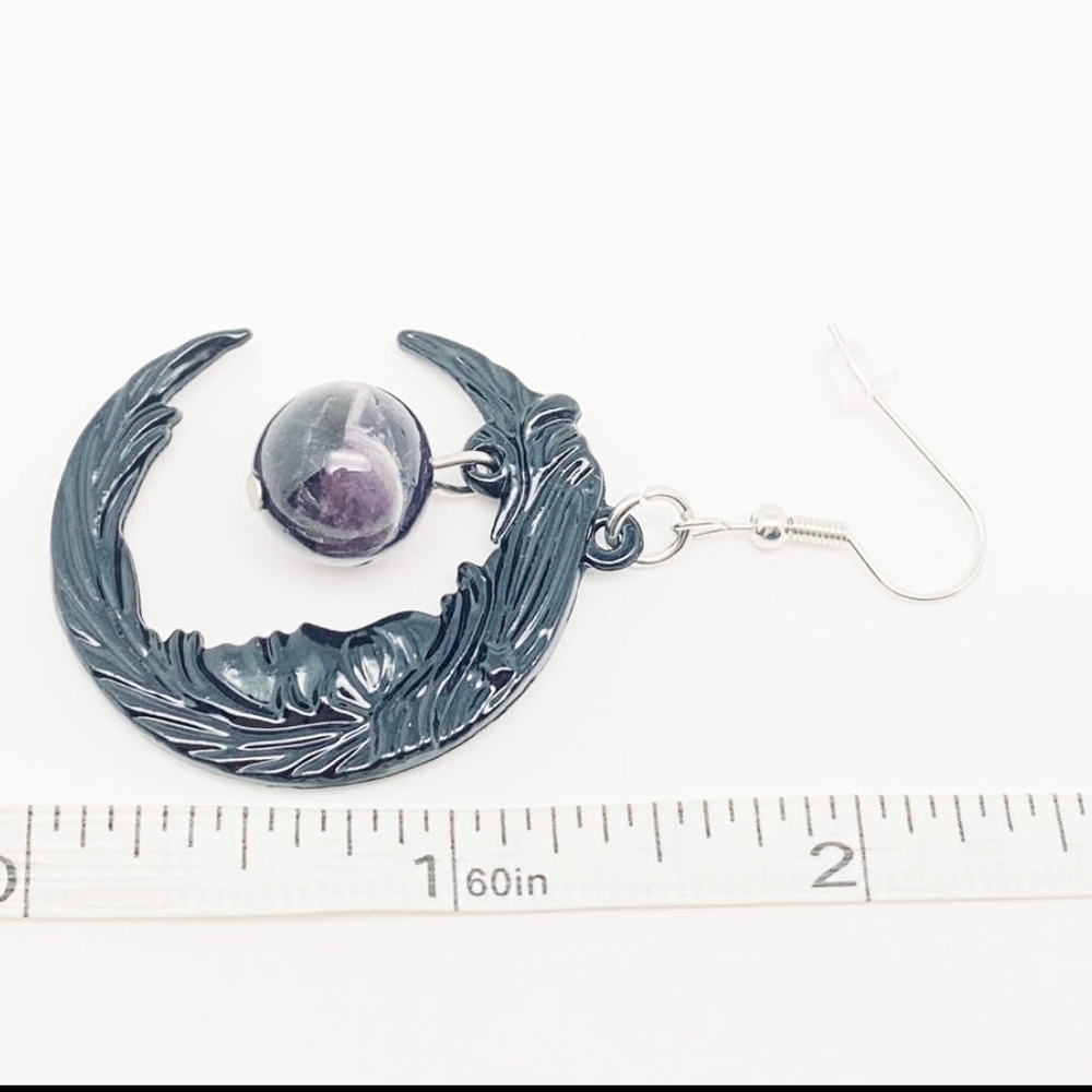 Moon phase, Crescent, beaded, black, witch, goth, - Picture 3 of 3